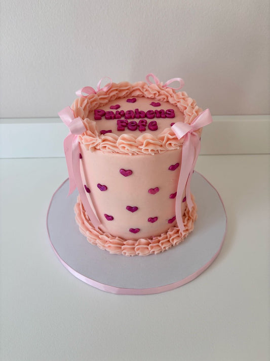 Vintage Cake with hearts and bows Pink